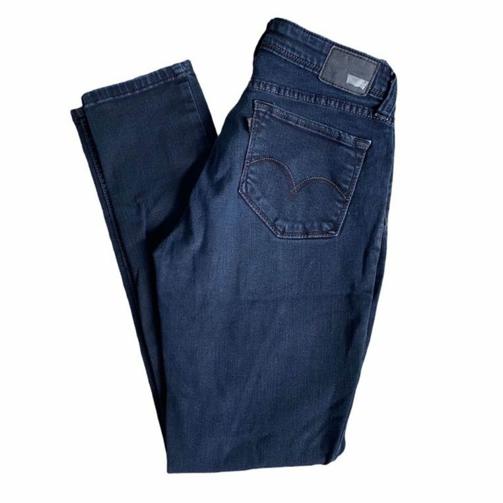 Levi’s women’s size 9 bold curve low rise skinny stretchy